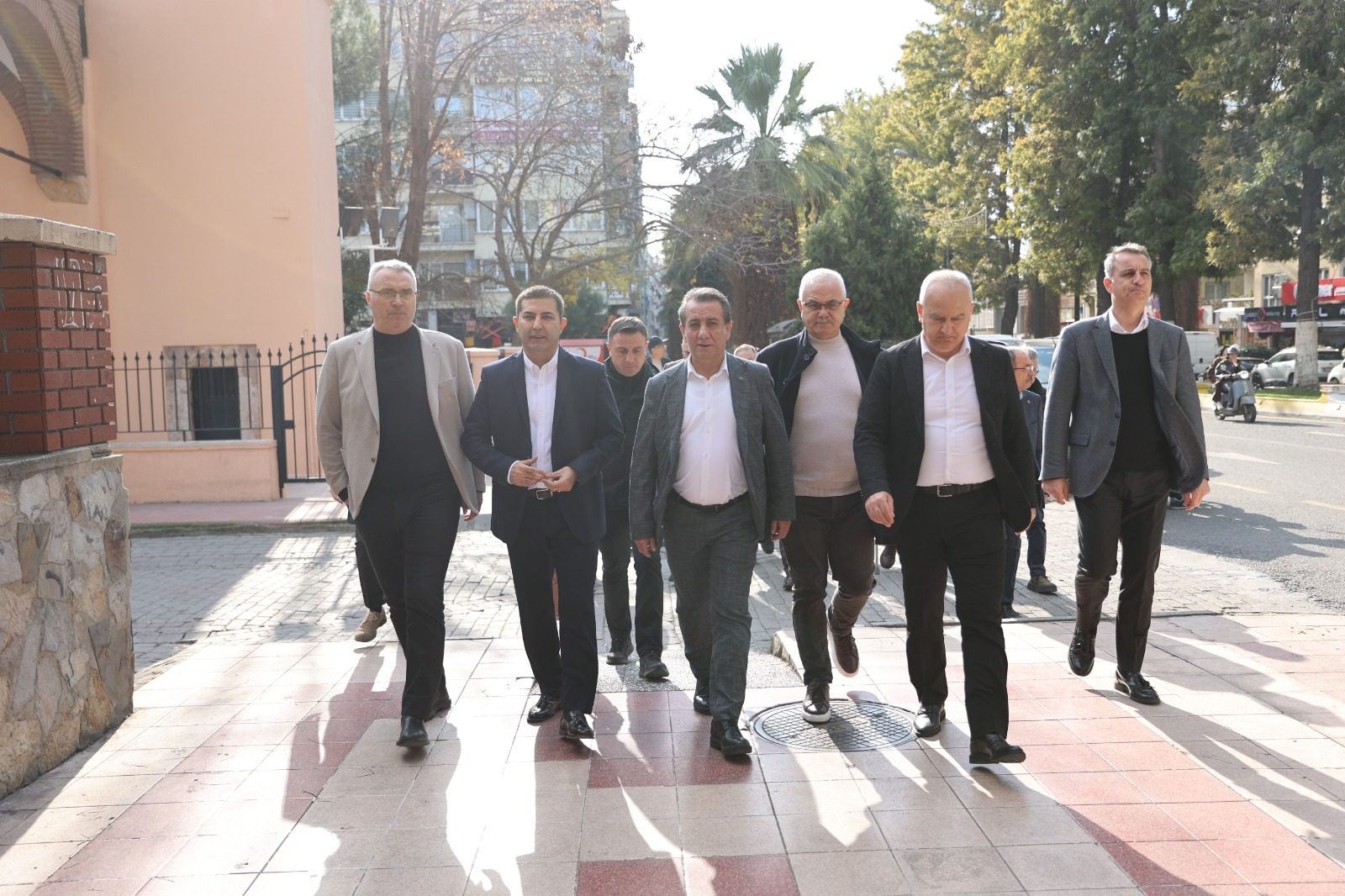CHP AYDIN ÖRGÜTÜ SAHADA ESNAFIN VE VATANDAŞIN NABZI TUTULDU
