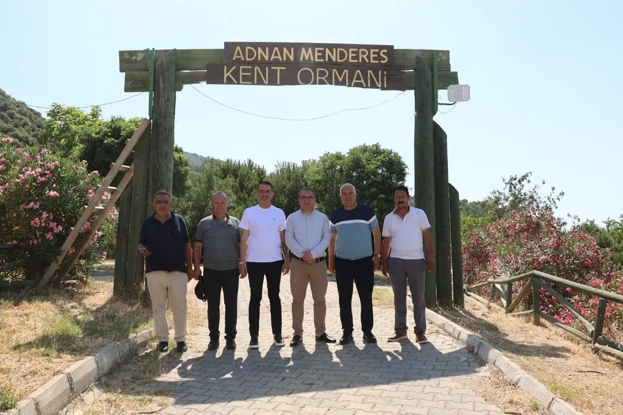 Koçarlı’da Belediye AKP’den CHP’ye Geçince Kent Ormanını Kapatıldı
