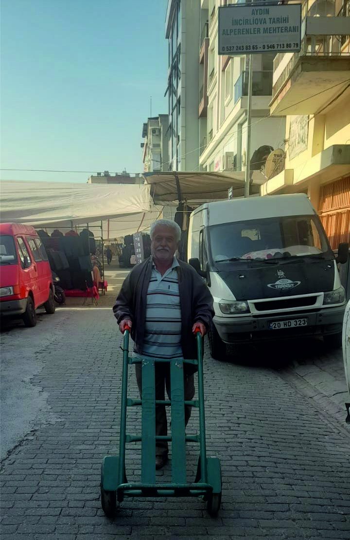 YILLARIN ŞOFÖRÜ MEHMET SARAY AKARYAKITA YENİK DÜŞTÜ