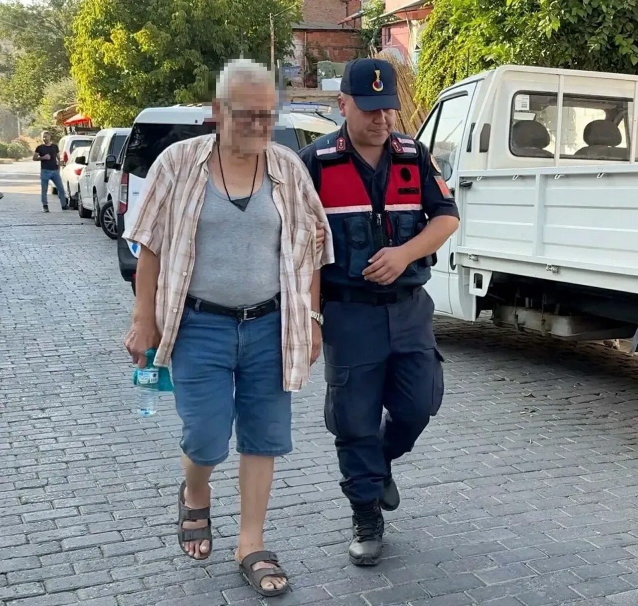 Efeler’de 75 Yaşındaki Uyuşturucu Şüphelisi Trafik Kazasında Hayatını Kaybetti