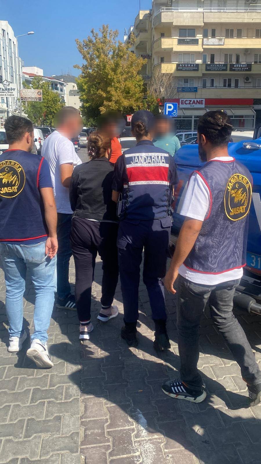 Jandarma uyuşturucudan 40 şüpheli yakalandı!