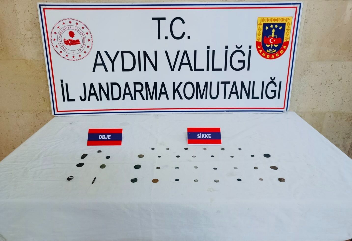 Tarihi Eser Kaçakçıları Yakalandı