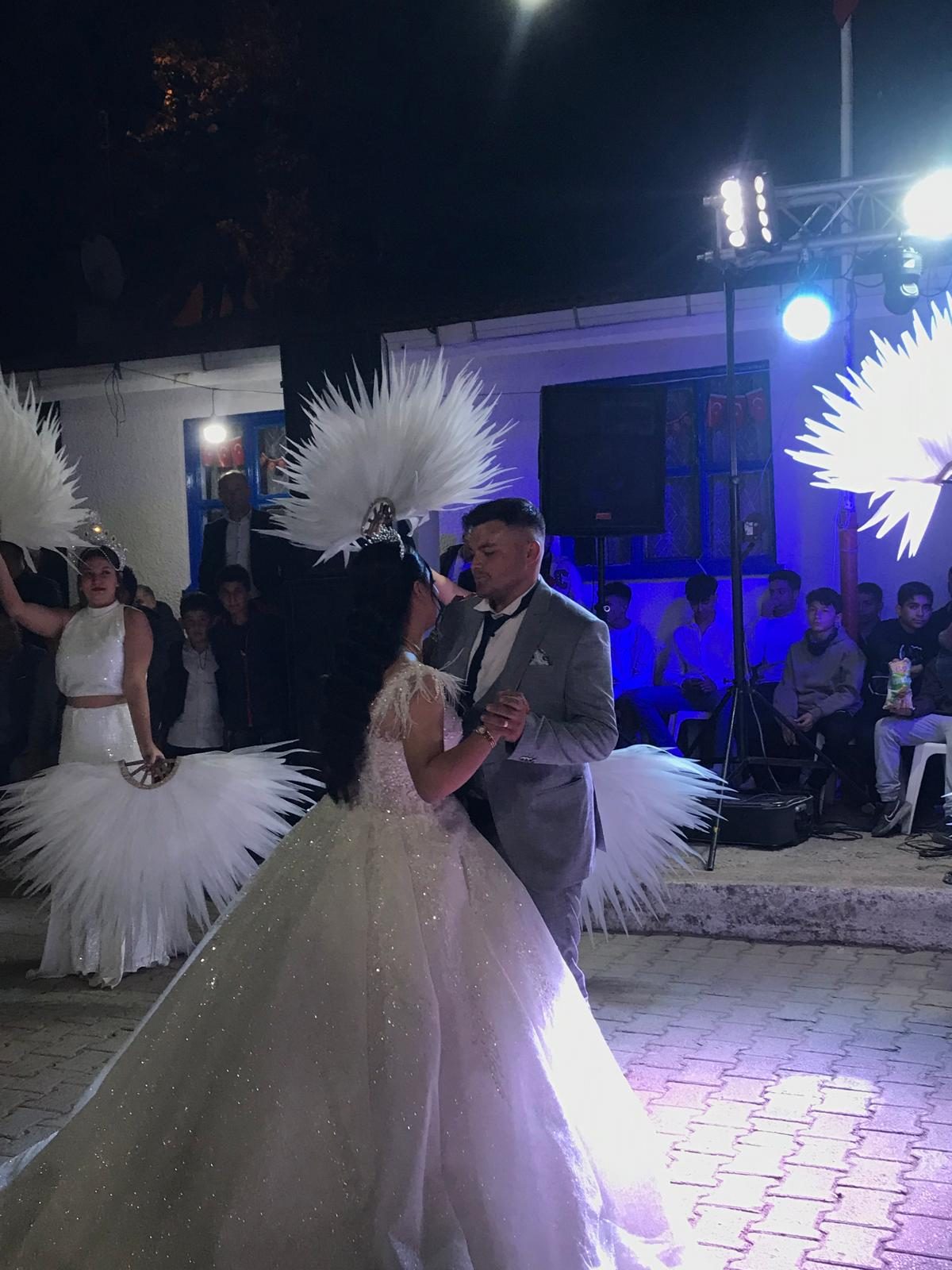 GÜLER VE DAVUT ŞEN’İN MUTLU GÜNÜ