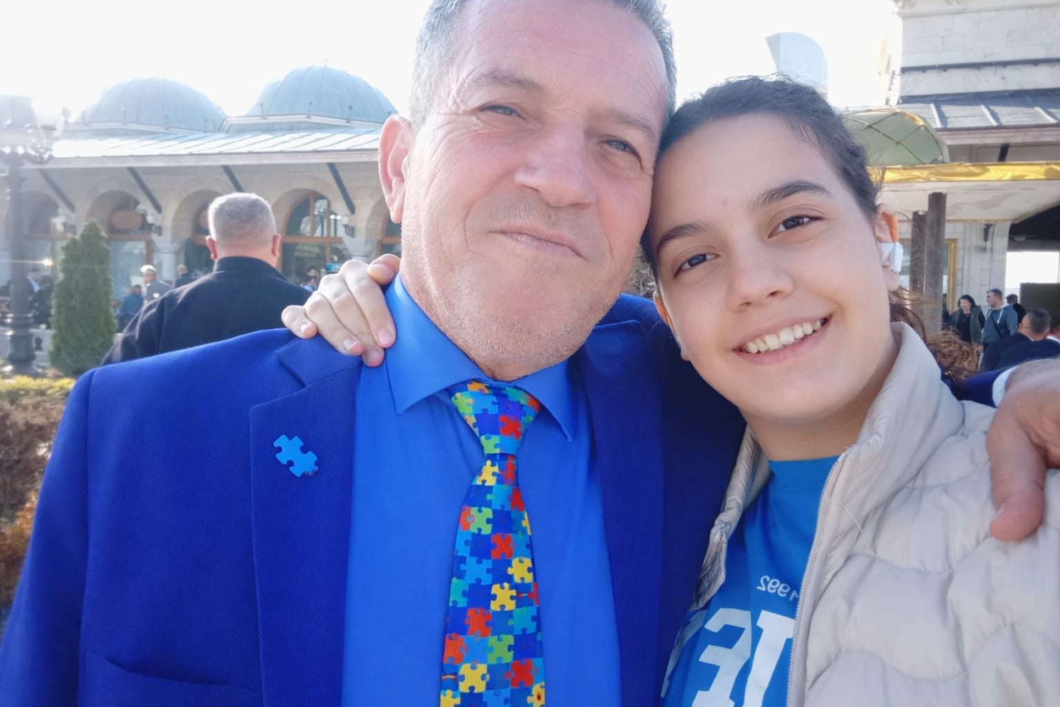 Aşkın Ergezen’den 2 Nisan Otizm Farkındalık Günü Mesajı: “Otizm Bir Eksiklik Değil, Farklılıktır”