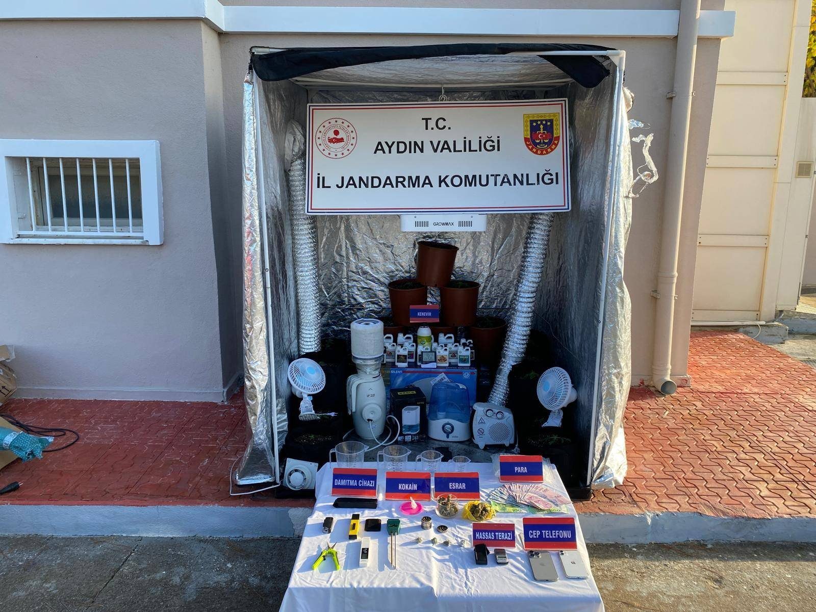 JANDARMA AYDIN’DA UYUŞTURUCUYA  GÖZ AÇTIRMIYOR