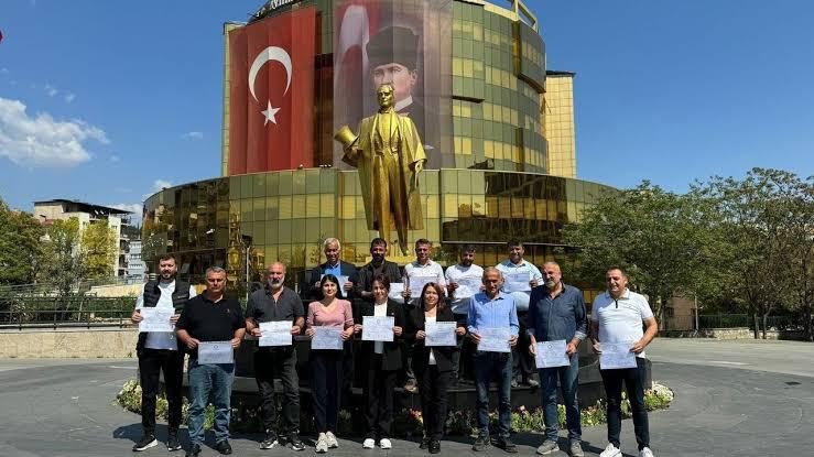 SEZARIN HAKKI YİNE SEZARA