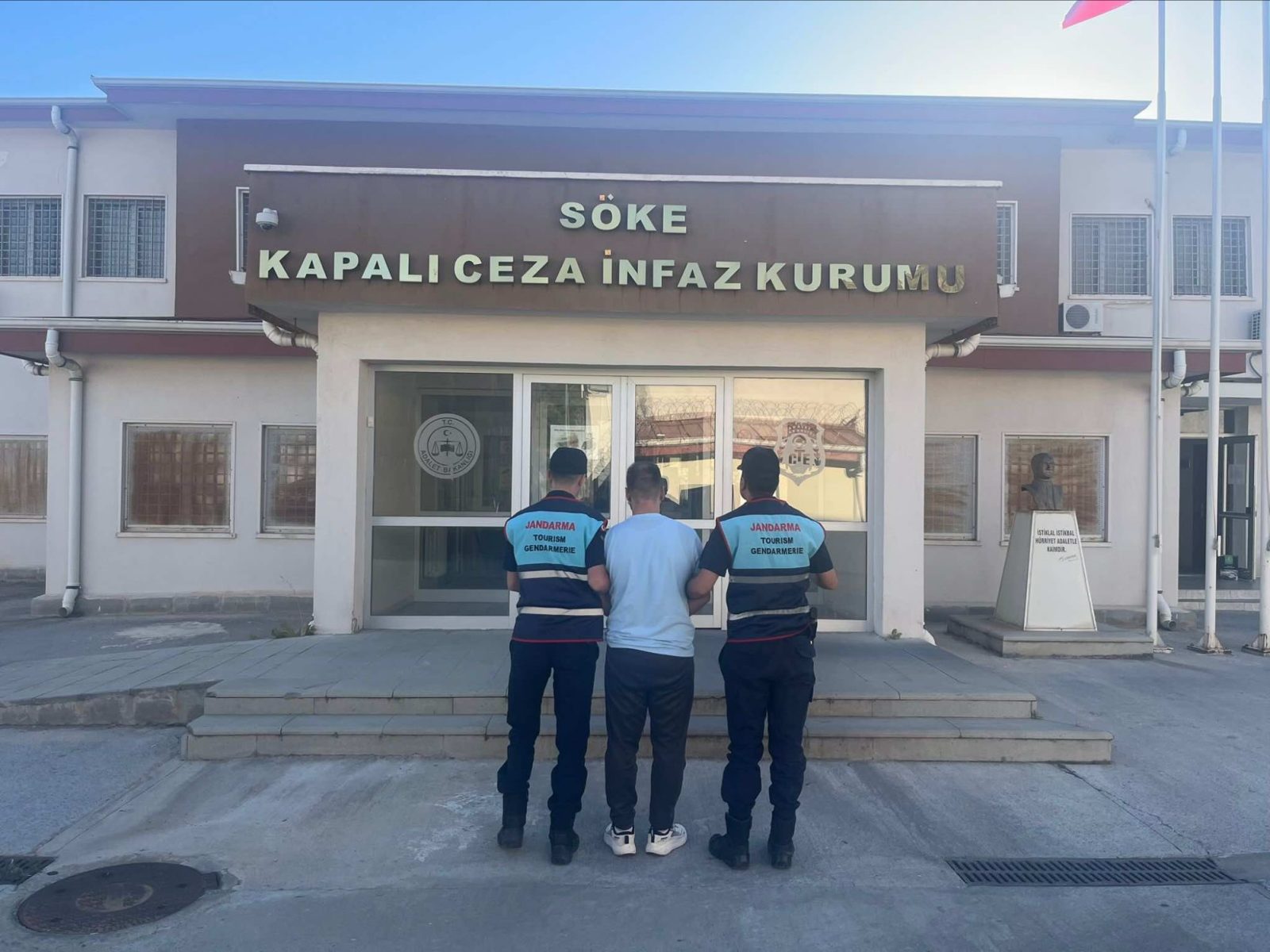 Didim’de Düzensiz Göç ve Göçmen Kaçakçılığına Yönelik Operasyon