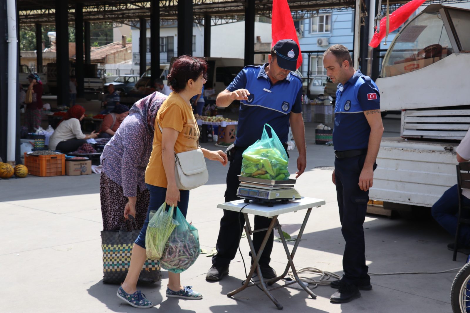 Nazilli zabıta ekiplerinden hassas denetim