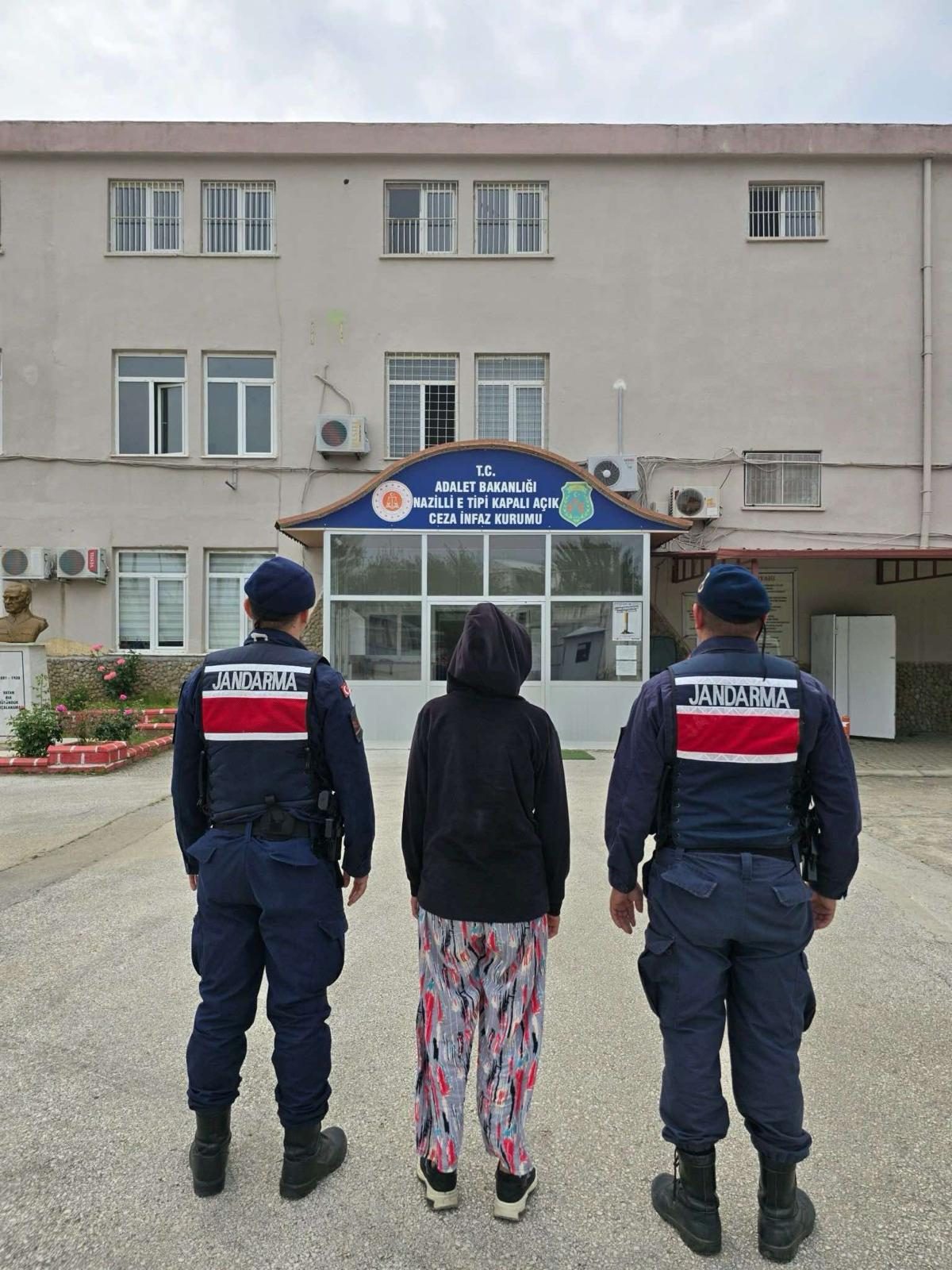 Nazilli'de Hırsızlık Suçundan 5 Yıl Hapis Cezası Bulunan Hükümlü Yakalandı