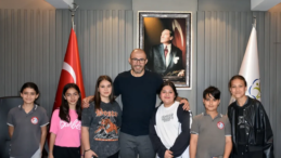 Miniklerden Başkan Zencirci’ye sürpriz ziyaret