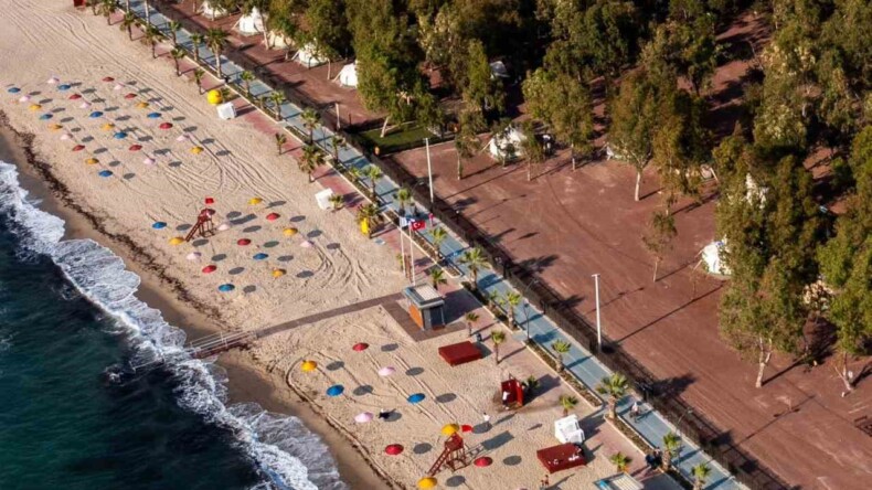 Plajlar 10 yıllığına Kuşadası Belediyesi’ne devredildi