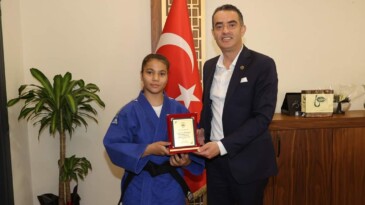 Başkan Arıcı’dan Judo Türkiye 7.sine plaket