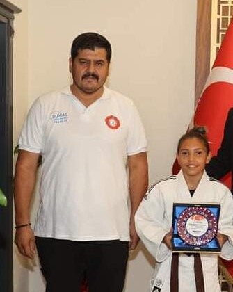 GURURUMUZ JUDO’CU CANSU YILDIRIM