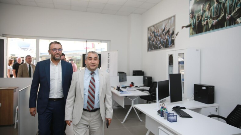 Rektör Kent, ADÜSEM’i ziyaret etti