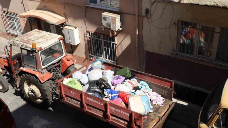 ’Kötü koku’ ihbarı çöp evi ortaya çıkardı: 7 kamyon çöp temizlendi