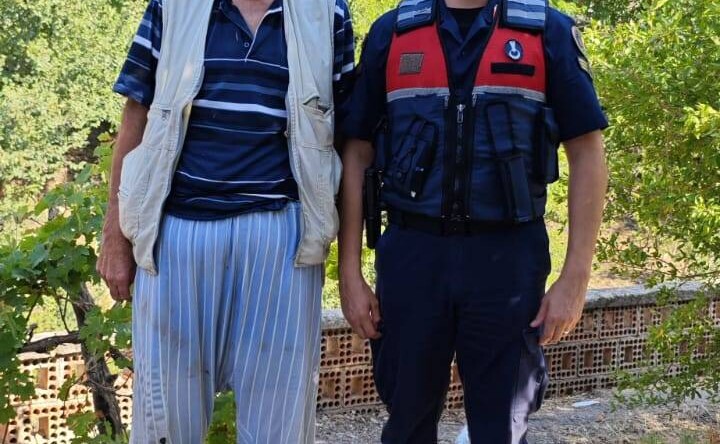 YASAK ORMANLIK ALANDA YATAN ADAM BULUNDU