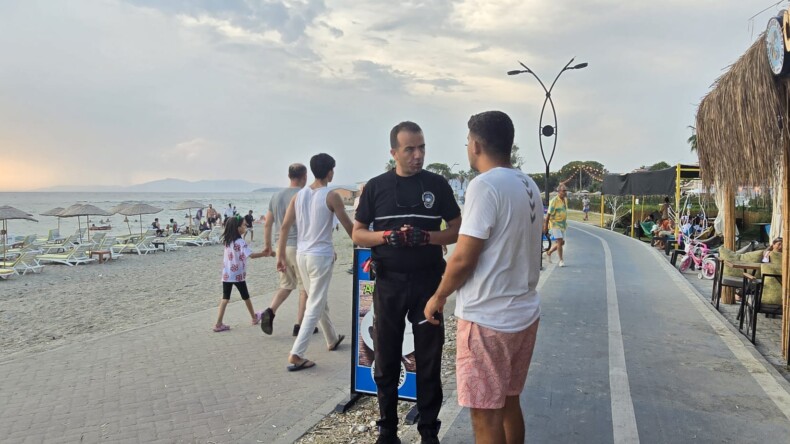 ZABITA MÜDÜRLÜĞÜ PLAJLARDAKİ FIRSATÇILARA GÖZ AÇTIRMIYOR