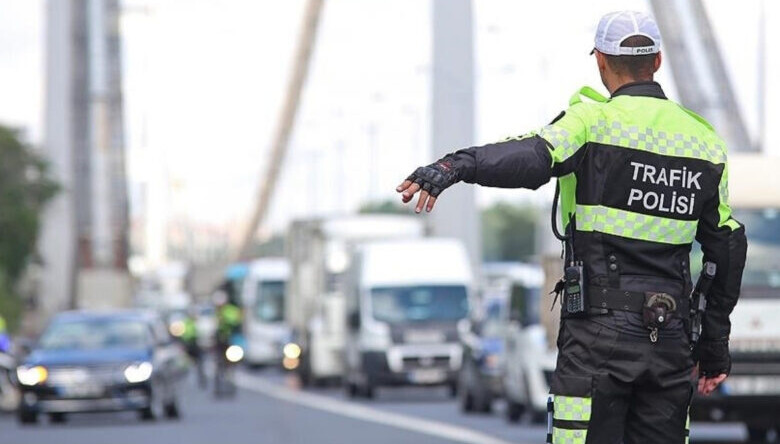 Trafikte Yeni Kural: 1506 TL Ceza Kesilecek