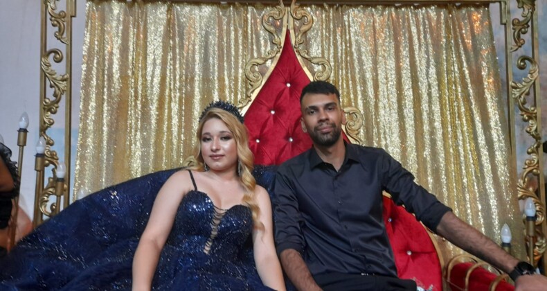 Karnaval gibi düğün…Deniz & Atamer