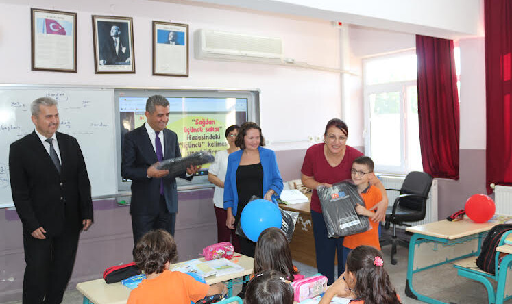 TKDK’DAN KIRSALDAKİ ÖĞRENCİLERE OKUL ÇANTASI DESTEĞİ