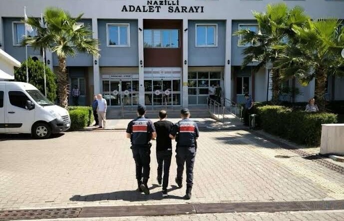 BAŞKA BİRİNİN ADINA ALINAN BİLETLE DE KAÇAMADI