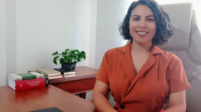 Av. Cennet Ceyda Boğa Yıldız Aydın Barosu seçimlerinde yönetim kurulu üyeliğine aday olduğunu açıkladı.