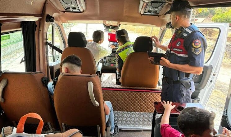ÇOCUKLARIMIZ İÇİN JANDARMA’DAN HUZUR VE GÜVEN UYGULAMASI