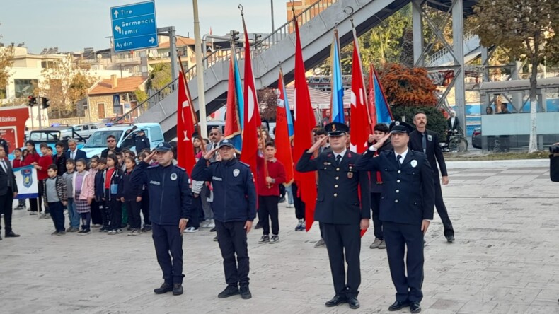 İncirliova’da “10 Kasım Atatürk’ü Anma Günü” Dolayısıyla Program Düzenlendi