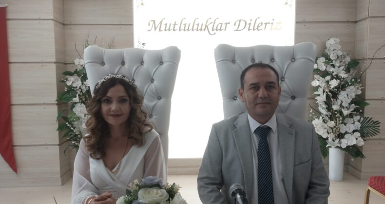 ÜLKÜ DESENLİ BİR NİKAH