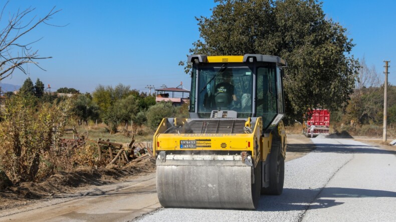 BAŞKAN YETİŞKİN’DEN EFELER’E 65 MİLYONLUK YOL YATIRIMI