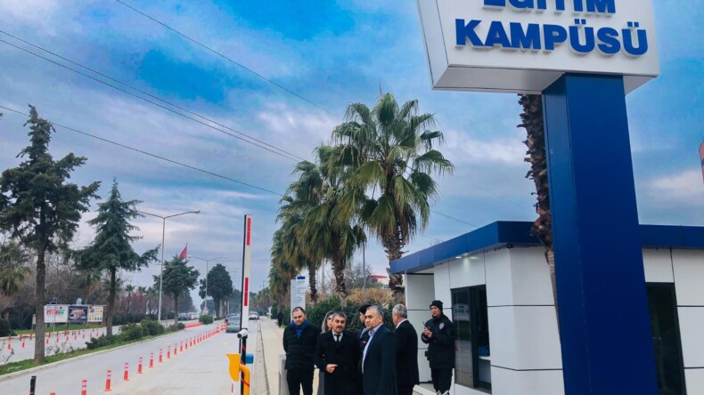 ADÜ’de kartlı geçiş sistemi başladı