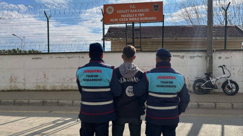 Jandarma yakalama kararı bulunan 35 kişiyi yakaladı
