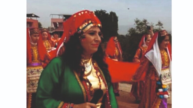 YOLUN AÇIK OLSUN YÖRÜK KIZI