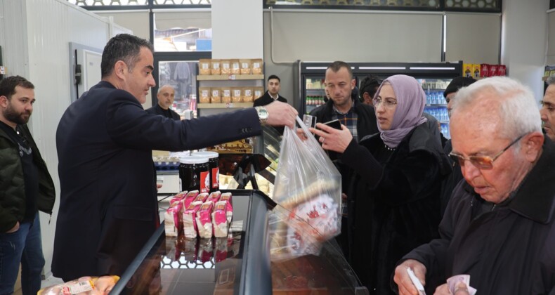 Koçarlı Market İlk Günden Yoğun İlgi Gördü