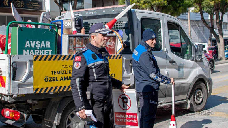 KUŞADASI BELEDİYESİ ZABITA MÜDÜRLÜĞÜ İŞGALİYEYE TOLERANS GÖSTERMİYOR