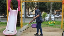 Nazilli Belediyesi’nden parklarda yaz hazırlığı