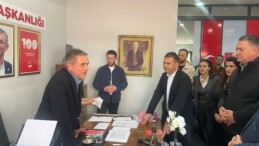 İYİ Parti Kuşadası İlçe Yönetim Kurulu Üyeleri ve Meclis grubu son yaşanan gelişmeler üzerine Cumhuriyet Halk Partisi Kuşadası İlçe Teşkilatına ziyarette bulundu.