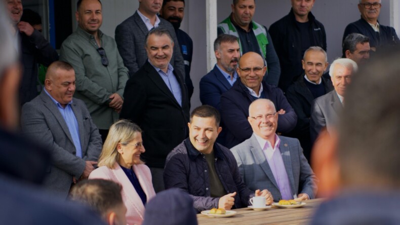 BAŞKAN ÖMER GÜNEL PERSONELİYLE BAYRAMLAŞTI