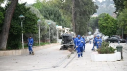 BAŞKAN ÇERÇİOĞLU’NDAN EFELER’DE BAYRAM TEMİZLİĞİ