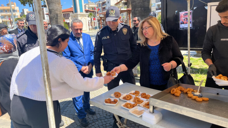 GERMENCİK POLİS  TEŞKİLATI ŞEHİTLERİ İÇİN LOKMA DÖKTÜRDÜ