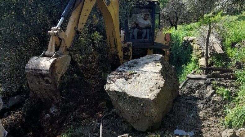 EFELER’DEN KAPANAN YOLA HIZLI MÜDAHALE