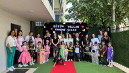 EFELER’İN MİNİKLERİ ANNELERİNİN GÜNÜNÜ KUTLADI