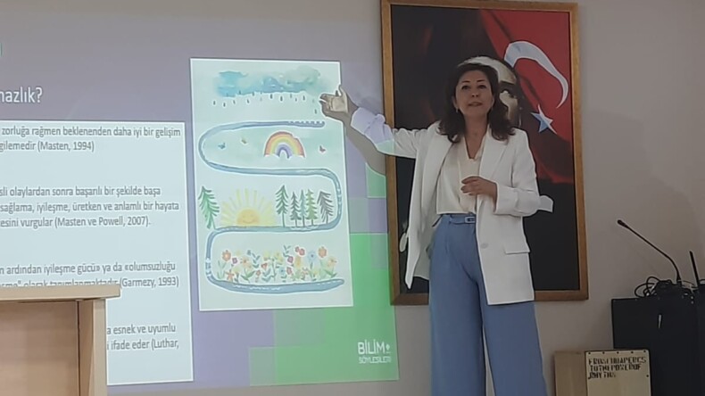 Nazmi Topçuoğlu İlkokulu: Aile İçim İletişim