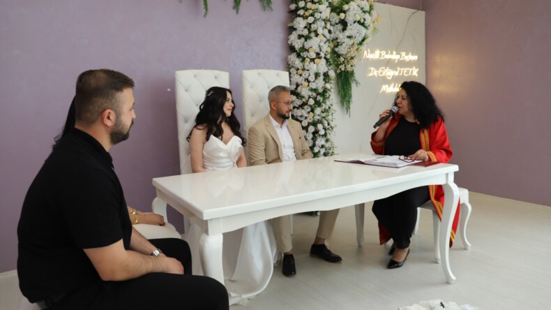 NAZİLLİ’DE NİKAH MARATONU: