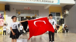 Hürmüs Ayaydın İlkokul Öğrencileri Yıl Sonu Gösterisi Düzenledi