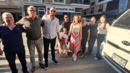 Nişanlıya süslü koç hediyesi