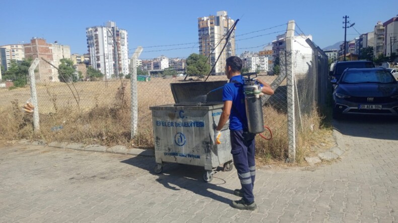 EFELER BELEDİYESİ’NDEN KARASİNEKLERLE YAZ BOYU ETKİN MÜCADELE