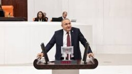 Karakaş, “Burada konuştuğumuz şey yalnızca çevre değil, Türkiye’nin bağımsızlığıdır” dedi