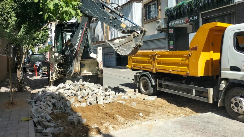 EFELER’DE ULAŞIM AĞI BAŞKAN YETİŞKİN’LE GÜÇLENİYOR