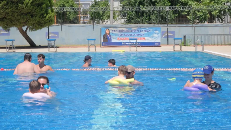 OTİZMİN FARKINDA, ÇOCUKLARIN YANINDA: BAŞKAN ÇERÇİOĞLU’NDAN ANLAMLI DESTEK